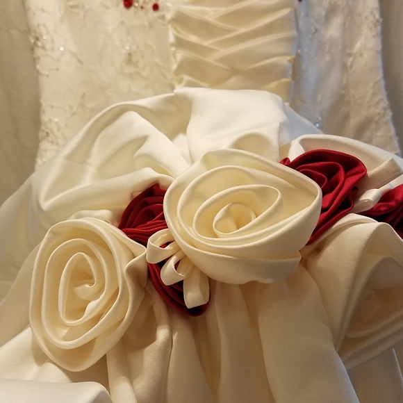 Maggie Sottero Haute Couture9 Wedding Dress, New with Tags, Ball Gown, size 16 - Picture 5 of 10